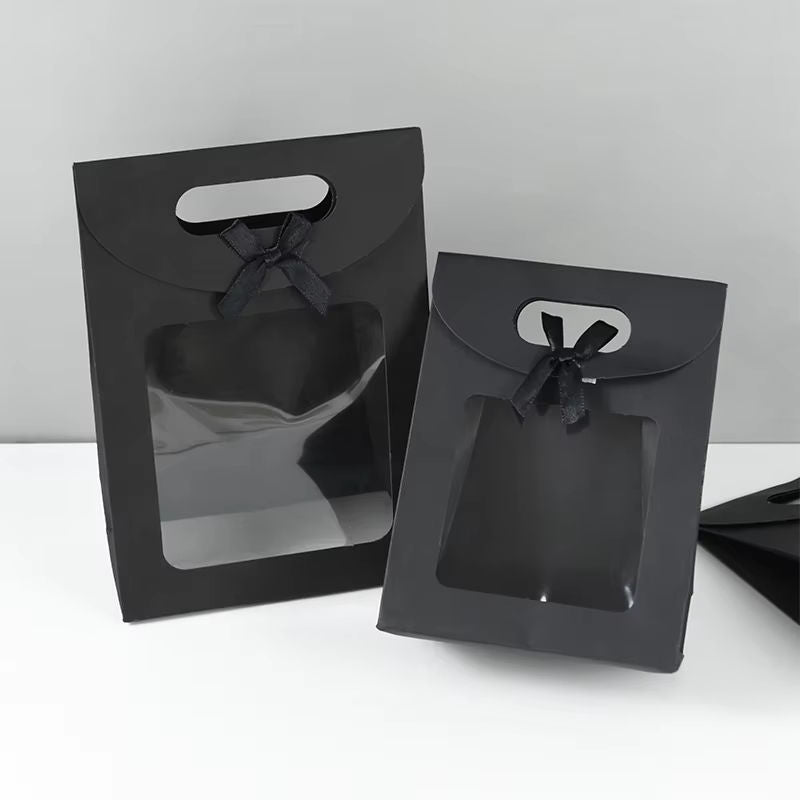 Black & White Handled Gift Bag